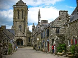 centre ville de Locronan-mariage-plomelin-finistère