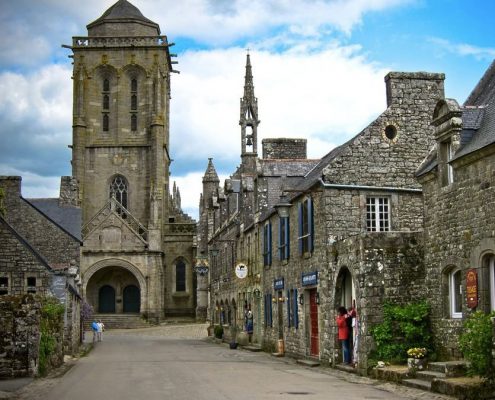 centre ville de Locronan-mariage-plomelin-finistère